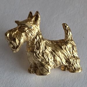 Vintage scotty dog brooch gold tone  pin scottish terrier Avon westie